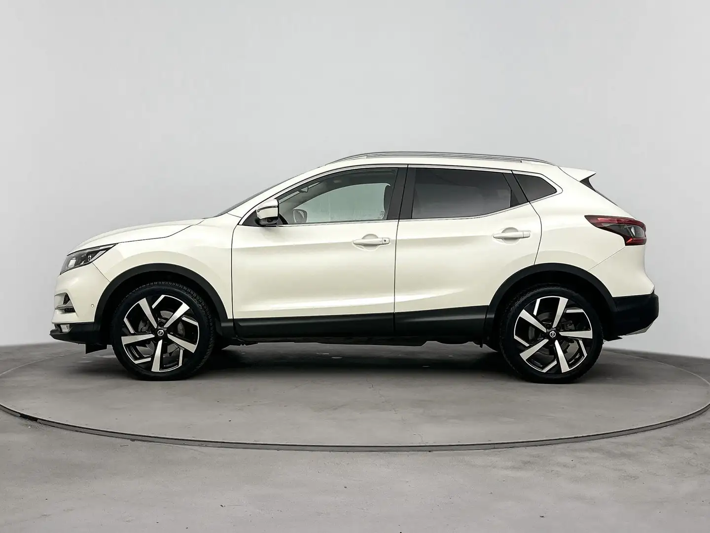 Nissan Qashqai 1.2 Tekna 115PK | Automaat | Afneembare Trekhaak | Wit - 2