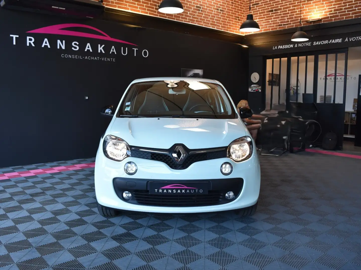 Renault Twingo Twingo III 0.9 TCe 90 Energy La Parisienne Bleu - 2