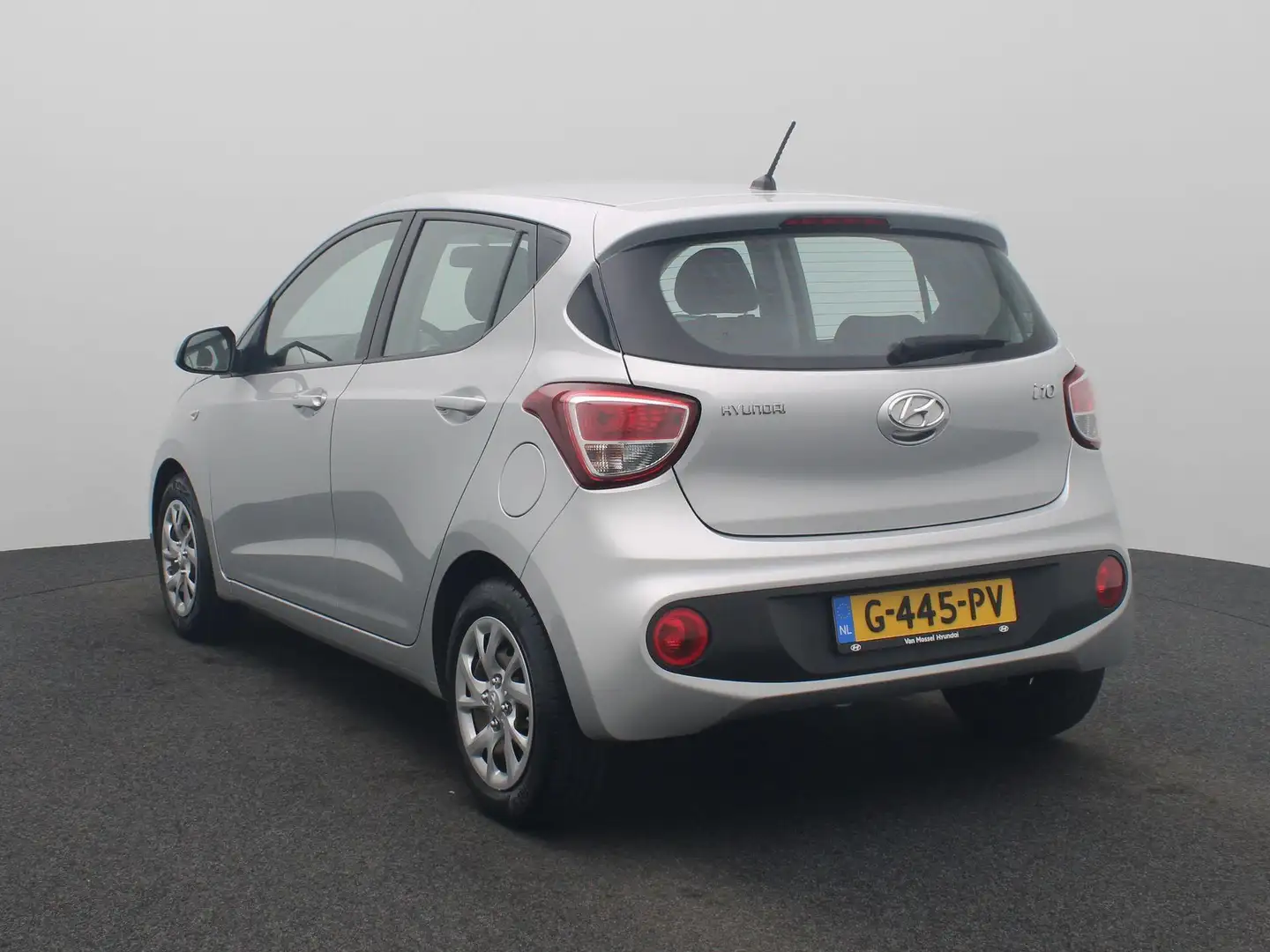Hyundai i10 1.0i Comfort | Airco | Cruise Control | Bluetooth Grijs - 2