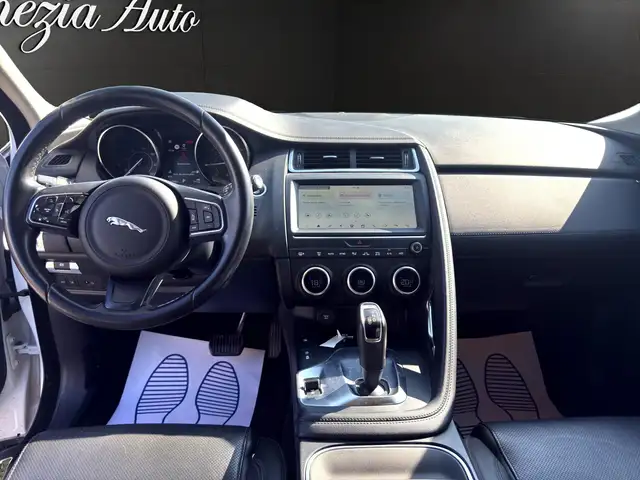 Jaguar E-Pace view 8