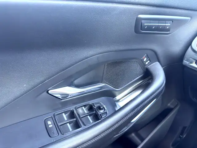 Jaguar E-Pace view 15