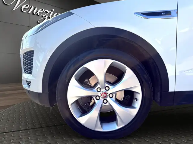 Jaguar E-Pace view 6