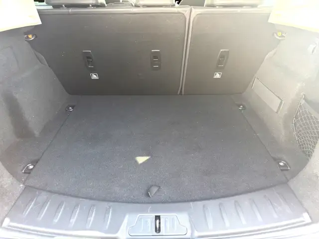 Jaguar E-Pace view 10