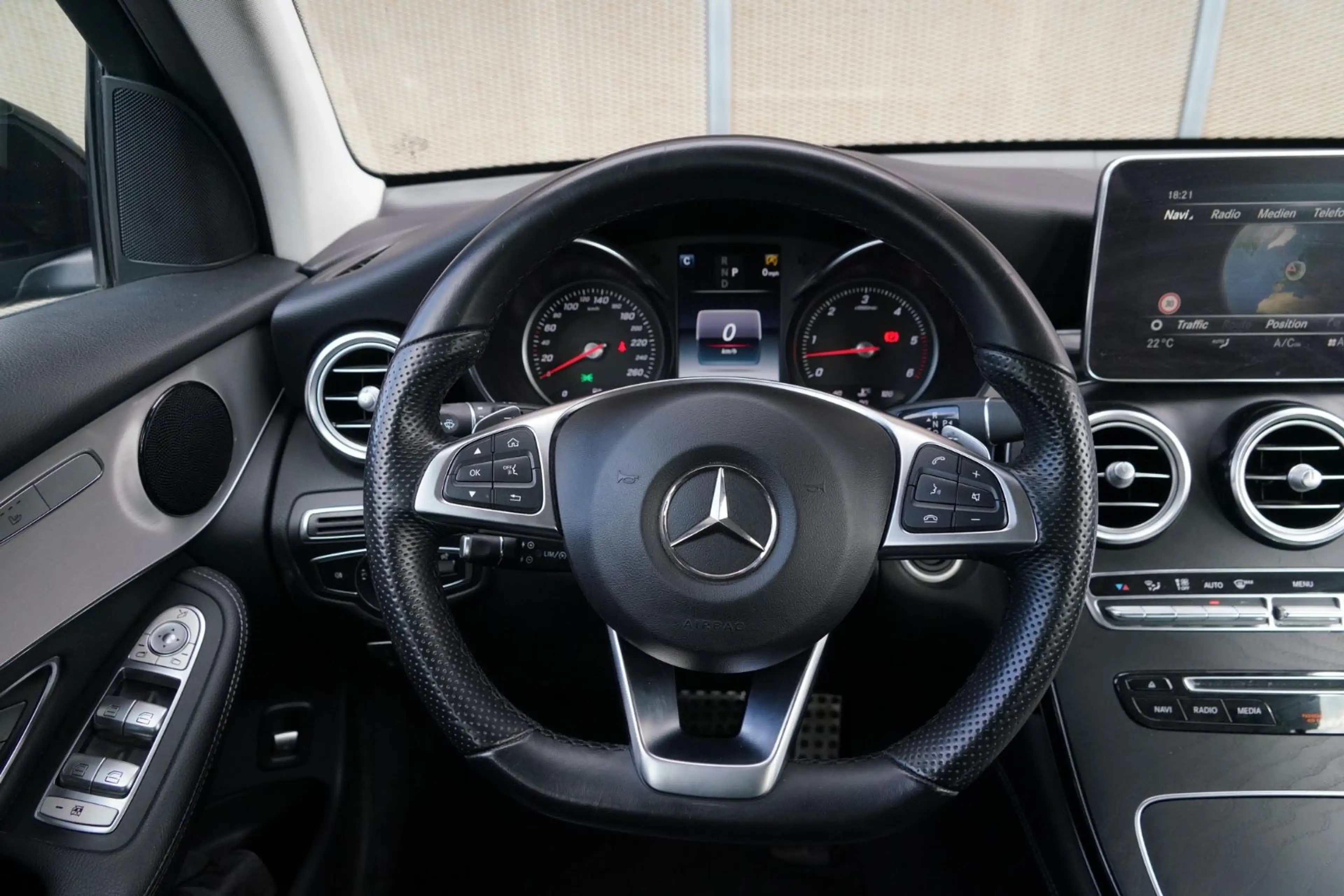 Mercedes-Benz GLC 350 d 4Matic AHK AMG 2. Hand — photo 12