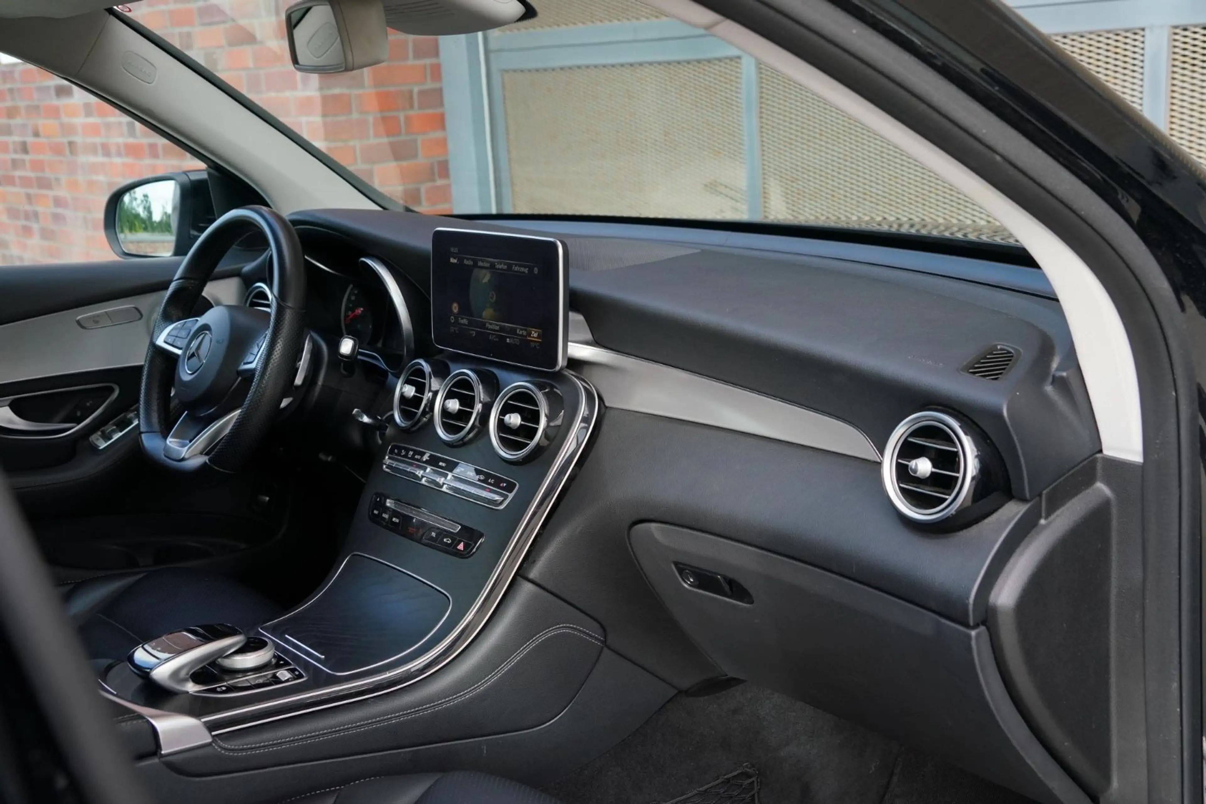 Mercedes-Benz GLC 350 d 4Matic AHK AMG 2. Hand — photo 10
