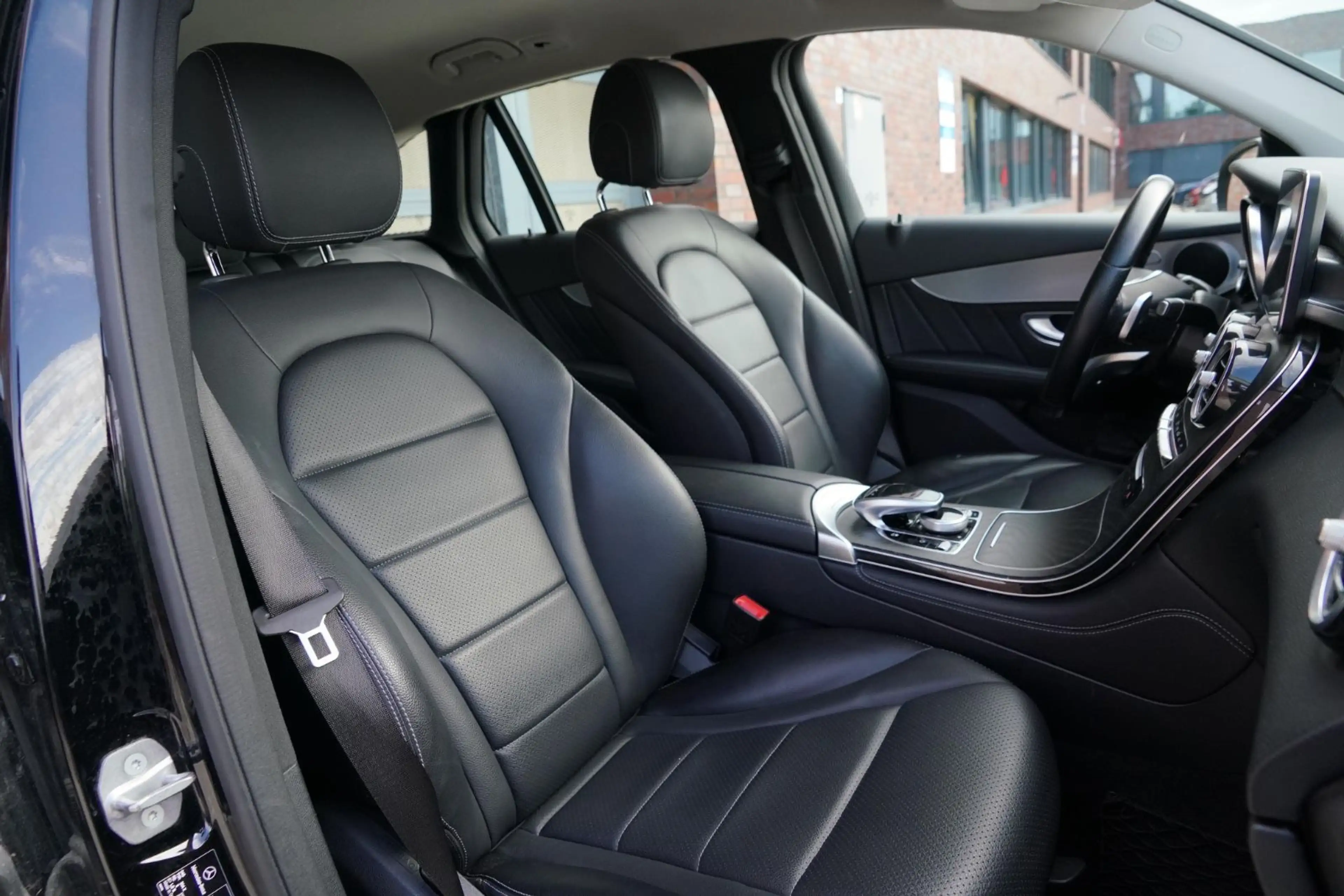Mercedes-Benz GLC 350 d 4Matic AHK AMG 2. Hand — photo 11