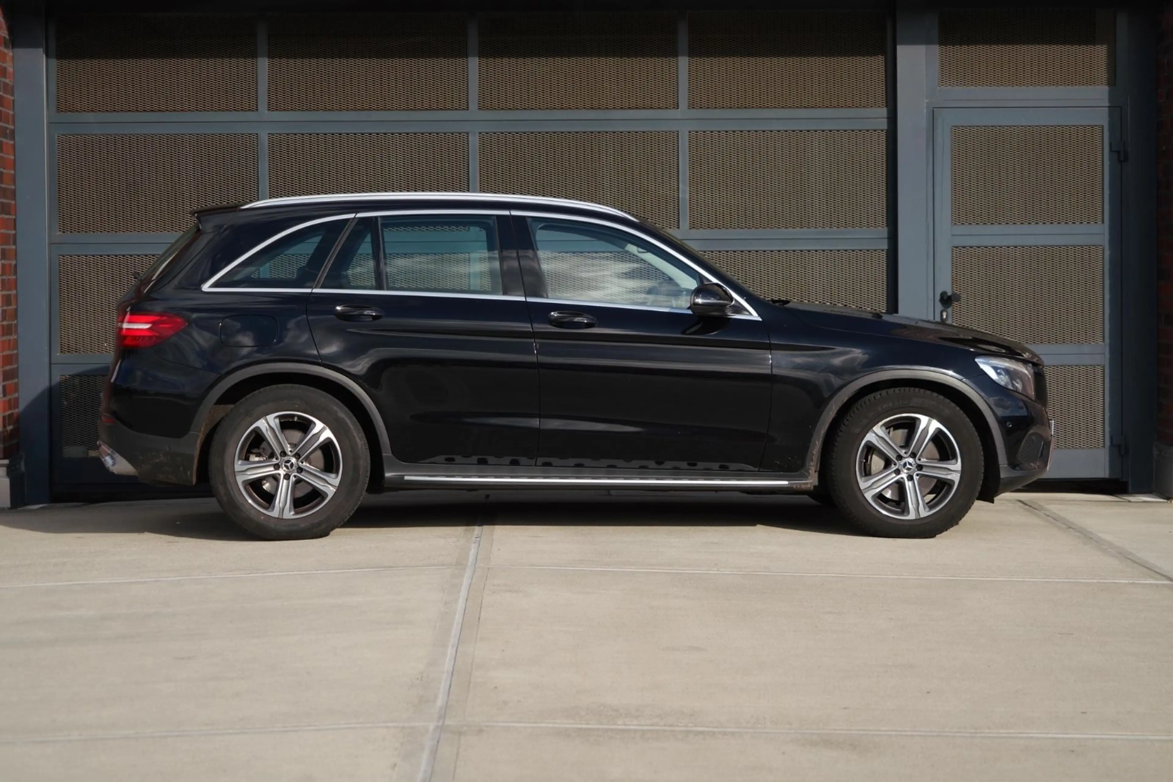Mercedes-Benz GLC 350 d 4Matic AHK AMG 2. Hand — photo 14
