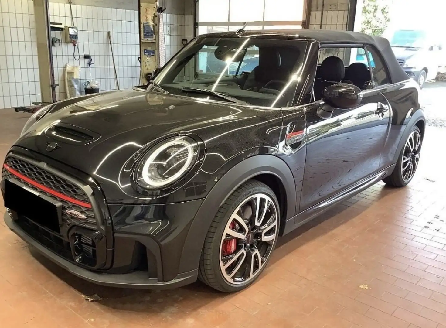MINI John Cooper Works Aut. Essential Trim - 2