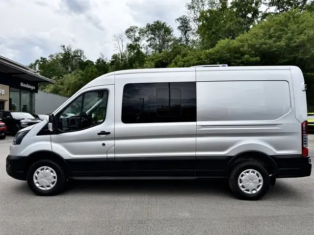 Ford Transit view 4