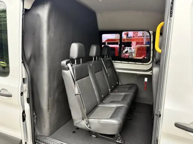 Ford Transit view 9