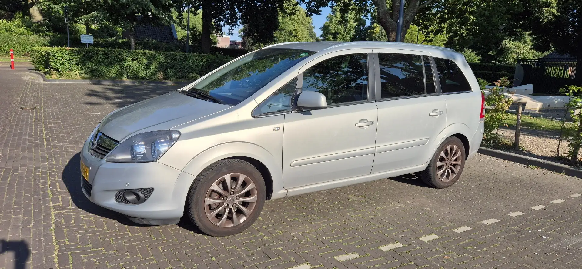 Opel Zafira 1.8 Edition Bej - 1