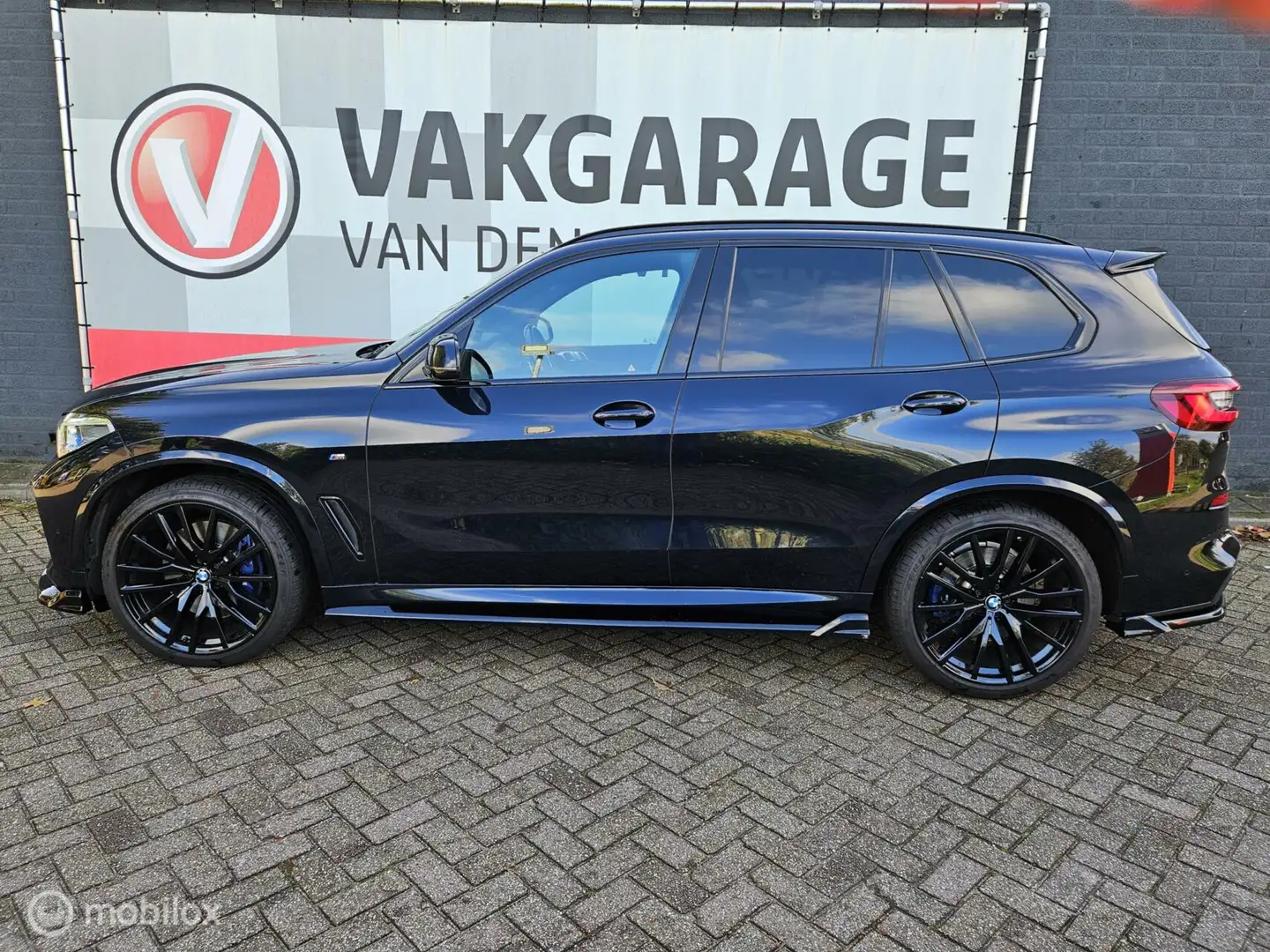 BMW X5 xDrive30d High Executive Zwart - 2