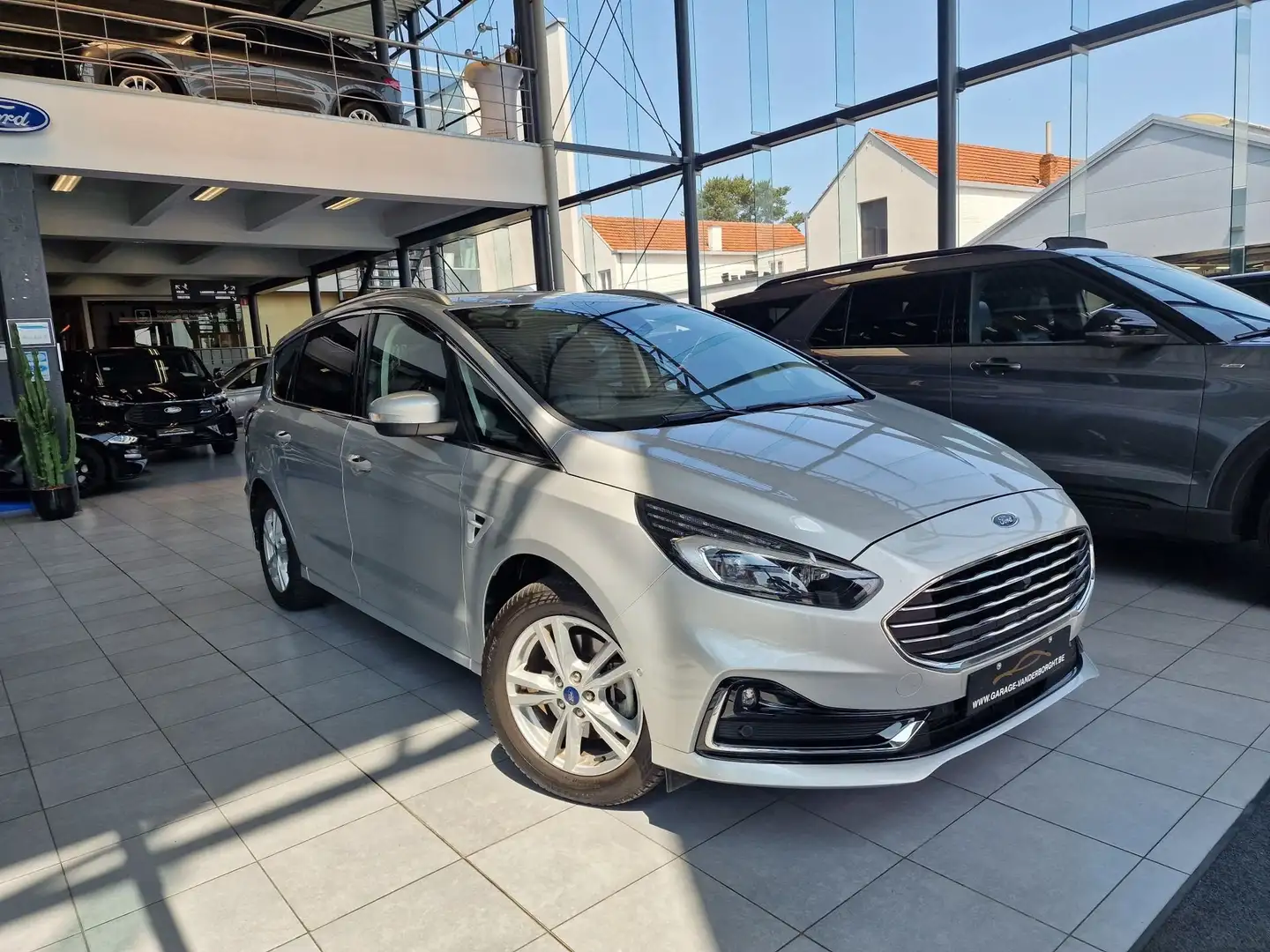 Ford S-Max HYBRID AUTOMAAT 7 ZITPLAATSEN FULL OPTION Argintiu - 1