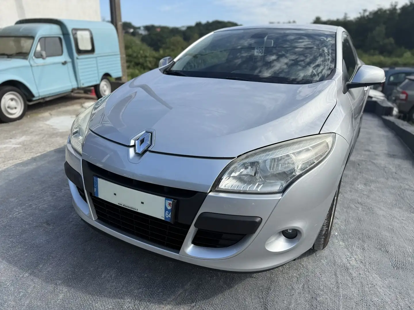 Renault Megane 1.5 DCI 110CH FAP DYNAMIQUE ECO² EURO5 Gris - 2
