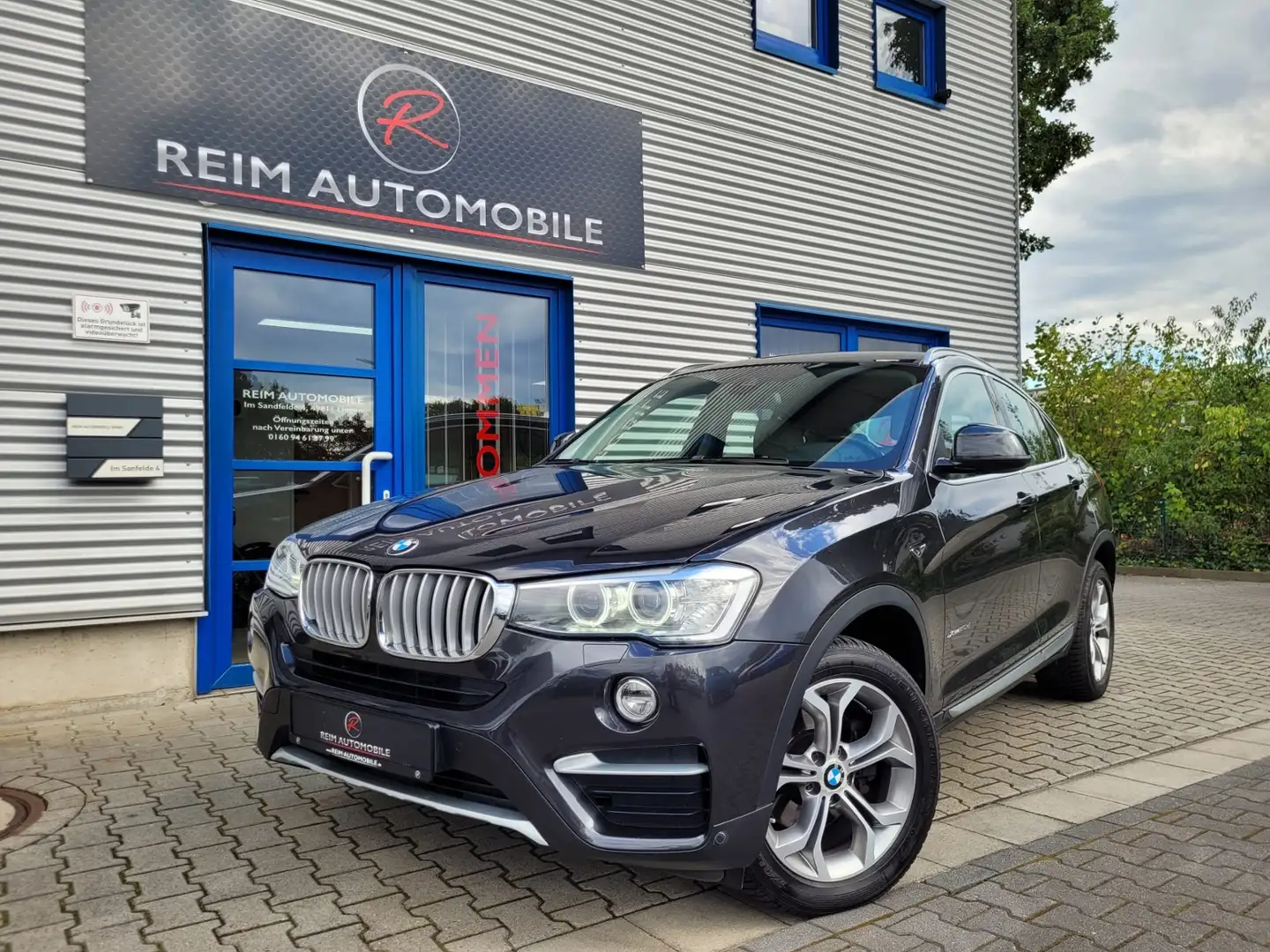 BMW X4 xDrive 20 d *AHK*XENON*NAVI*KAMERA*SHZ* Grau - 1