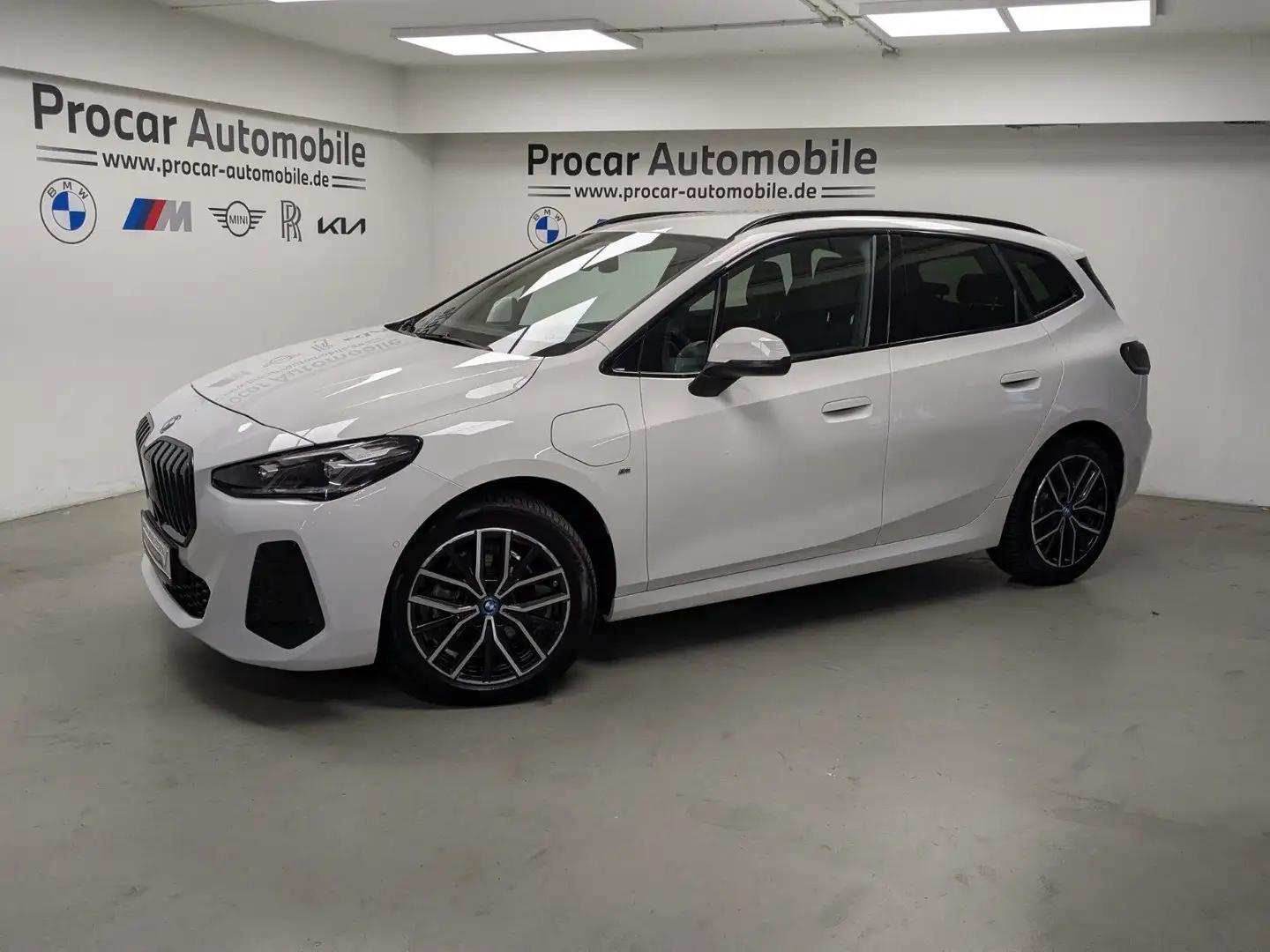 BMW 225 e xDrive Active Tourer M Sport AHK H/K DA 18'' Weiß - 2