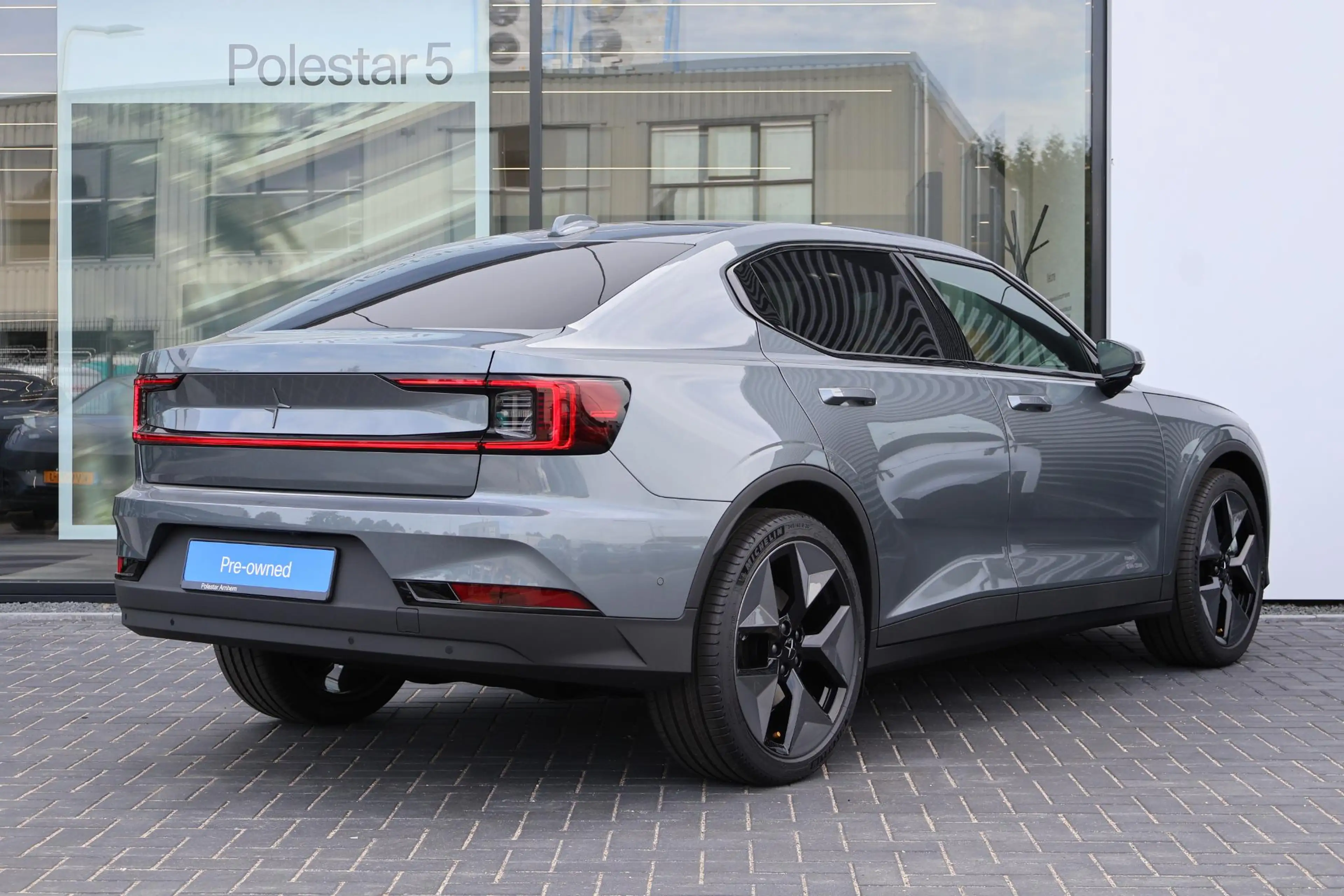 Polestar 2 Long Range Single Motor Prime 82 kWh Harman/Kardon — photo 4