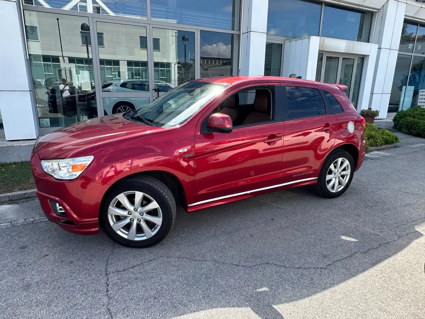 Mitsubishi Outlander Outlander Sport 2.0 cleartec Intense 4wd cvt Rosso - 1