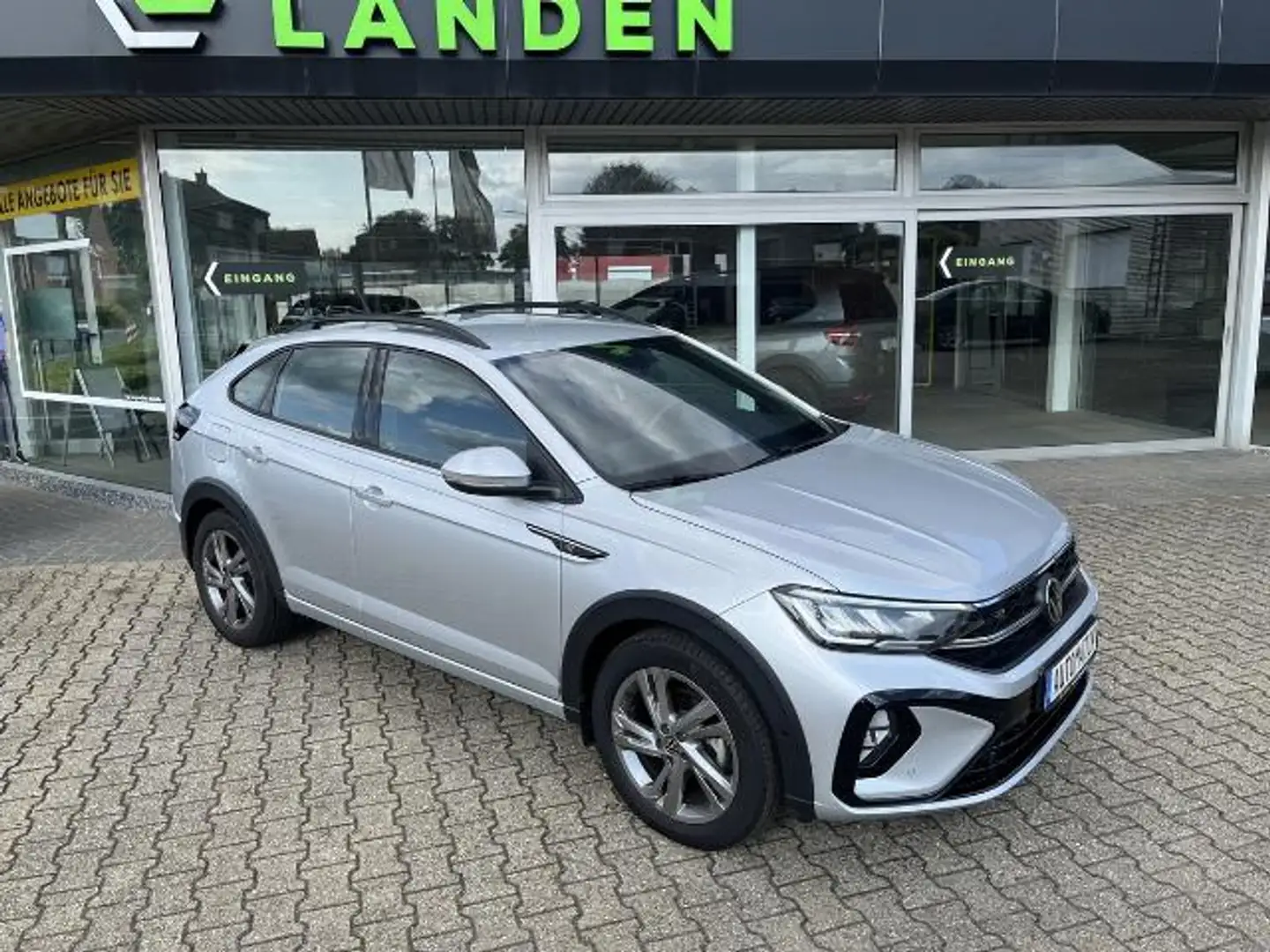 Volkswagen Taigo 1.0 TSI R-Line OPF (LED,Automatik,Garantie) Silber - 2