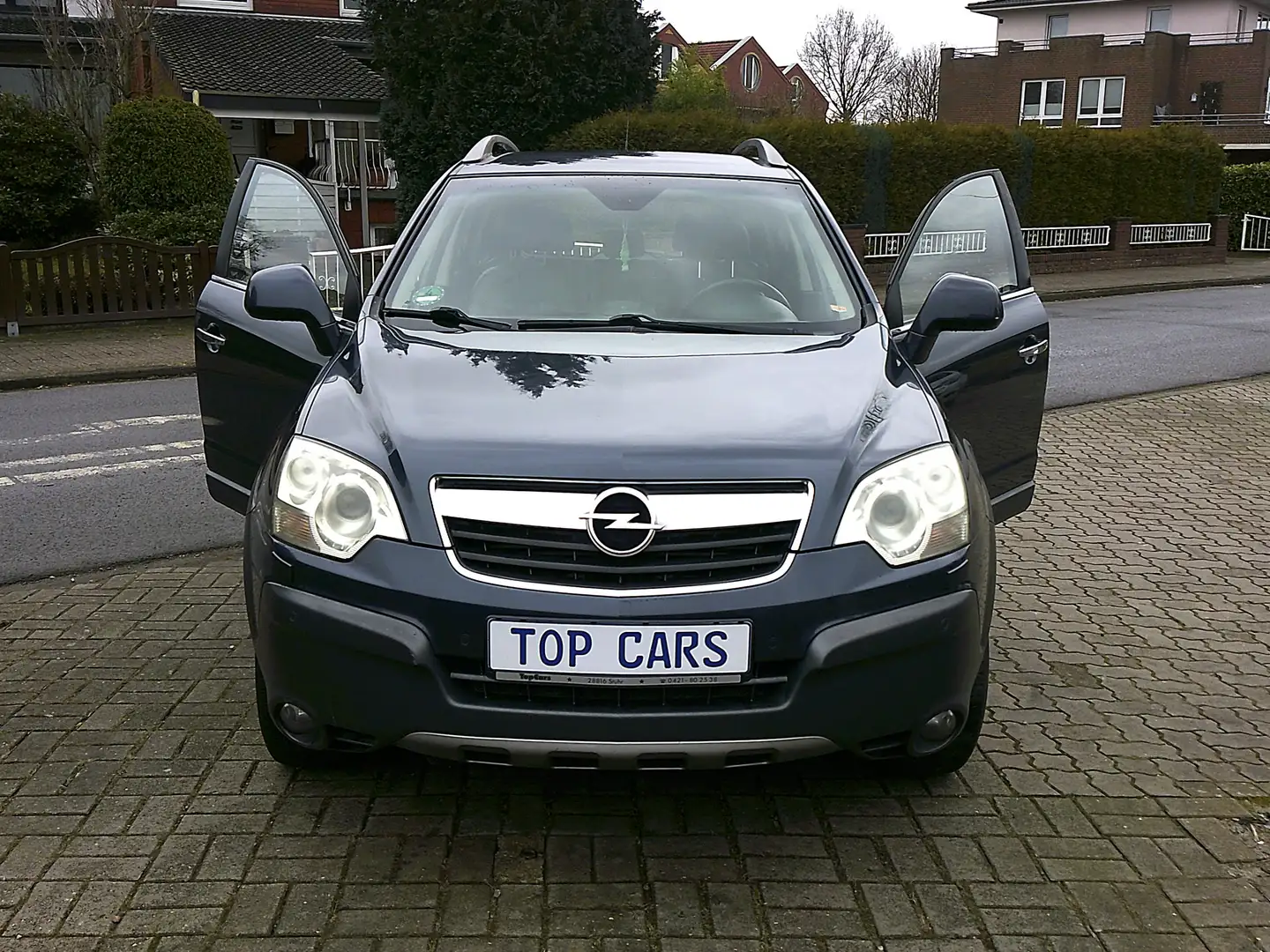 Opel Antara Cosmo 4x4 Schwarz - 1