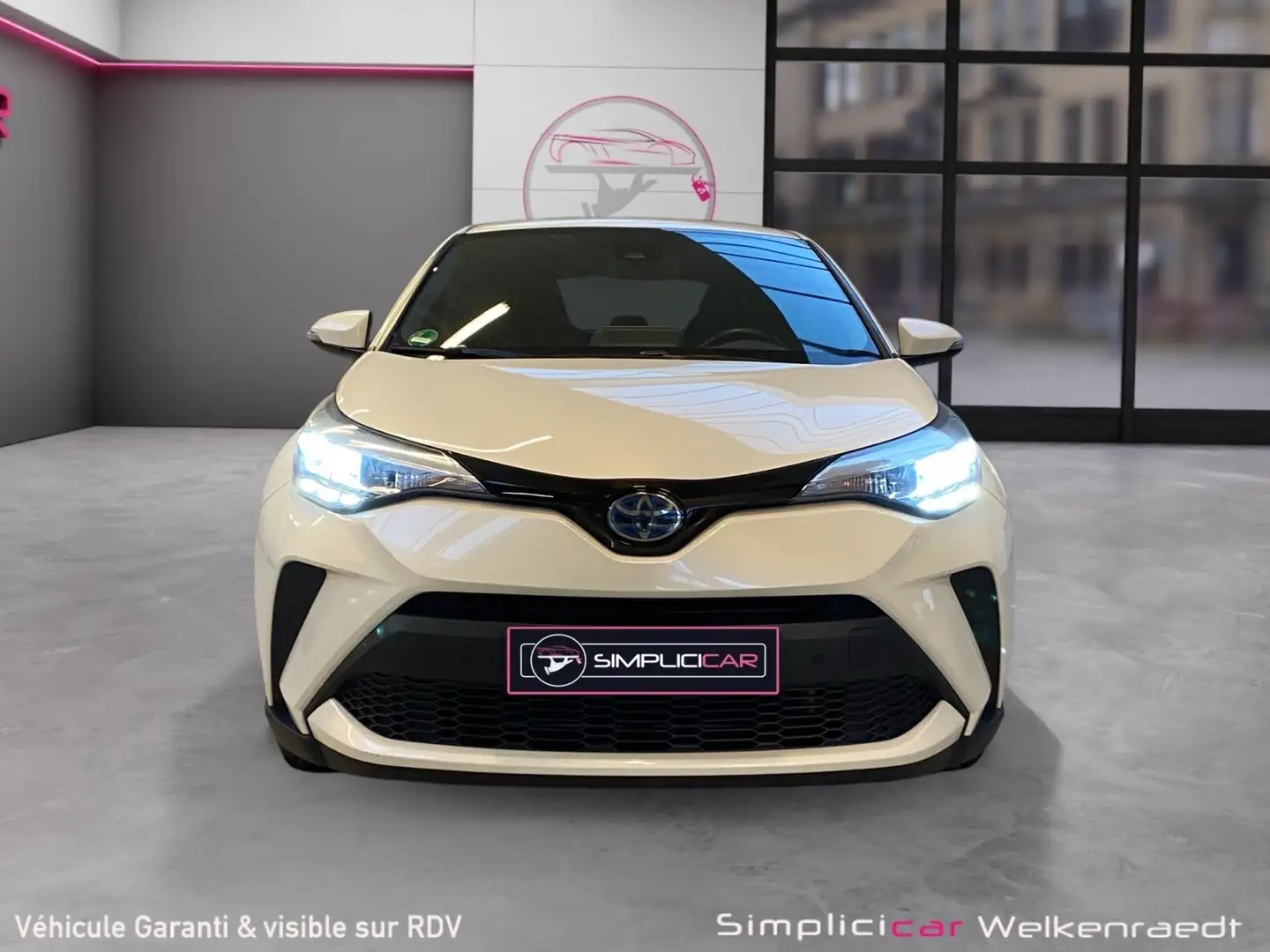 Toyota C-HR C-HR Hybrid 1.8i VVT-i C-ENTER E-CVT-CARPLAY-REGUL Blanc - 2