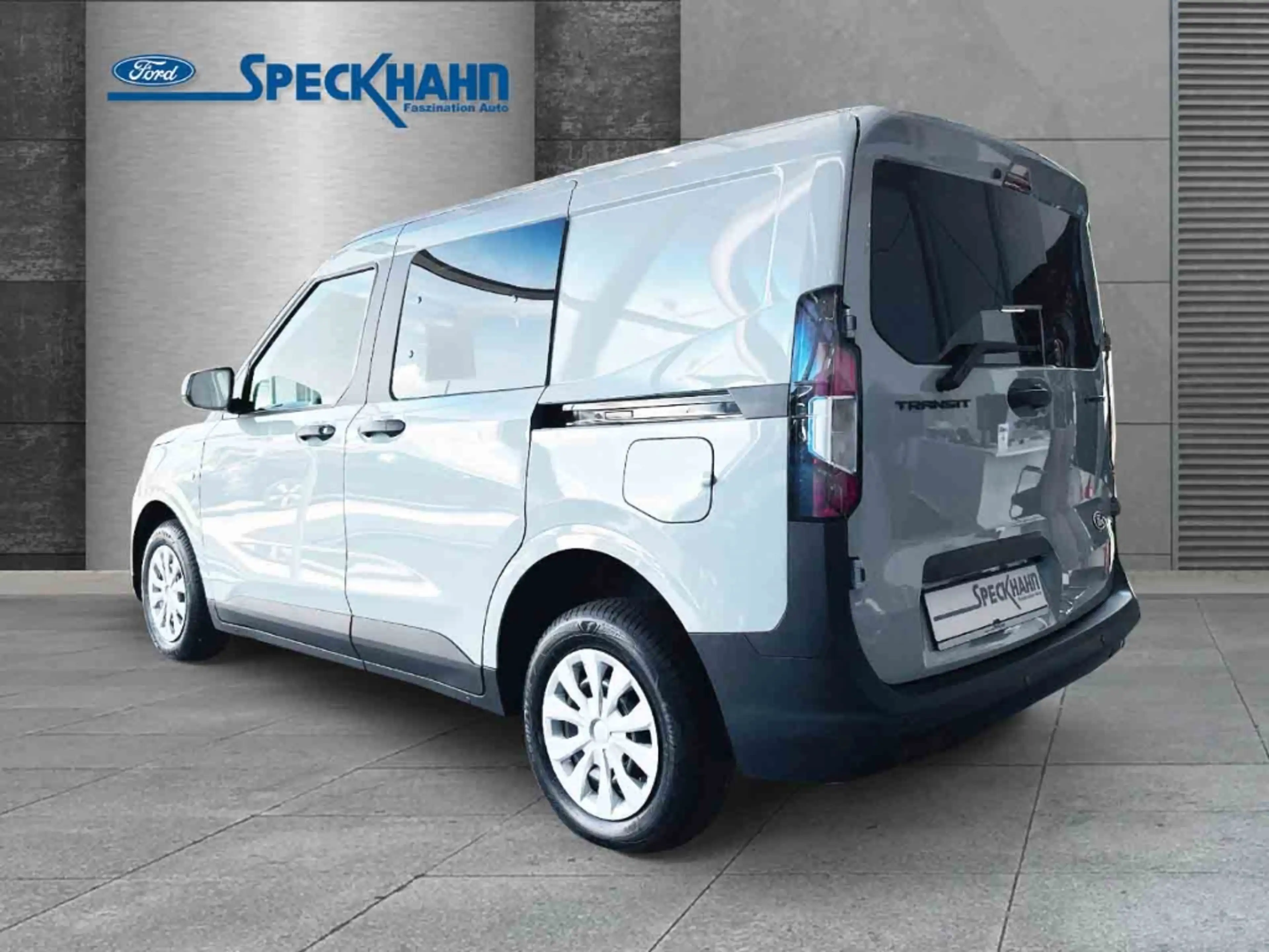 Ford Transit Courier Trend Doppelkabine Kamera PDCv+ Musikstreaming — photo 2