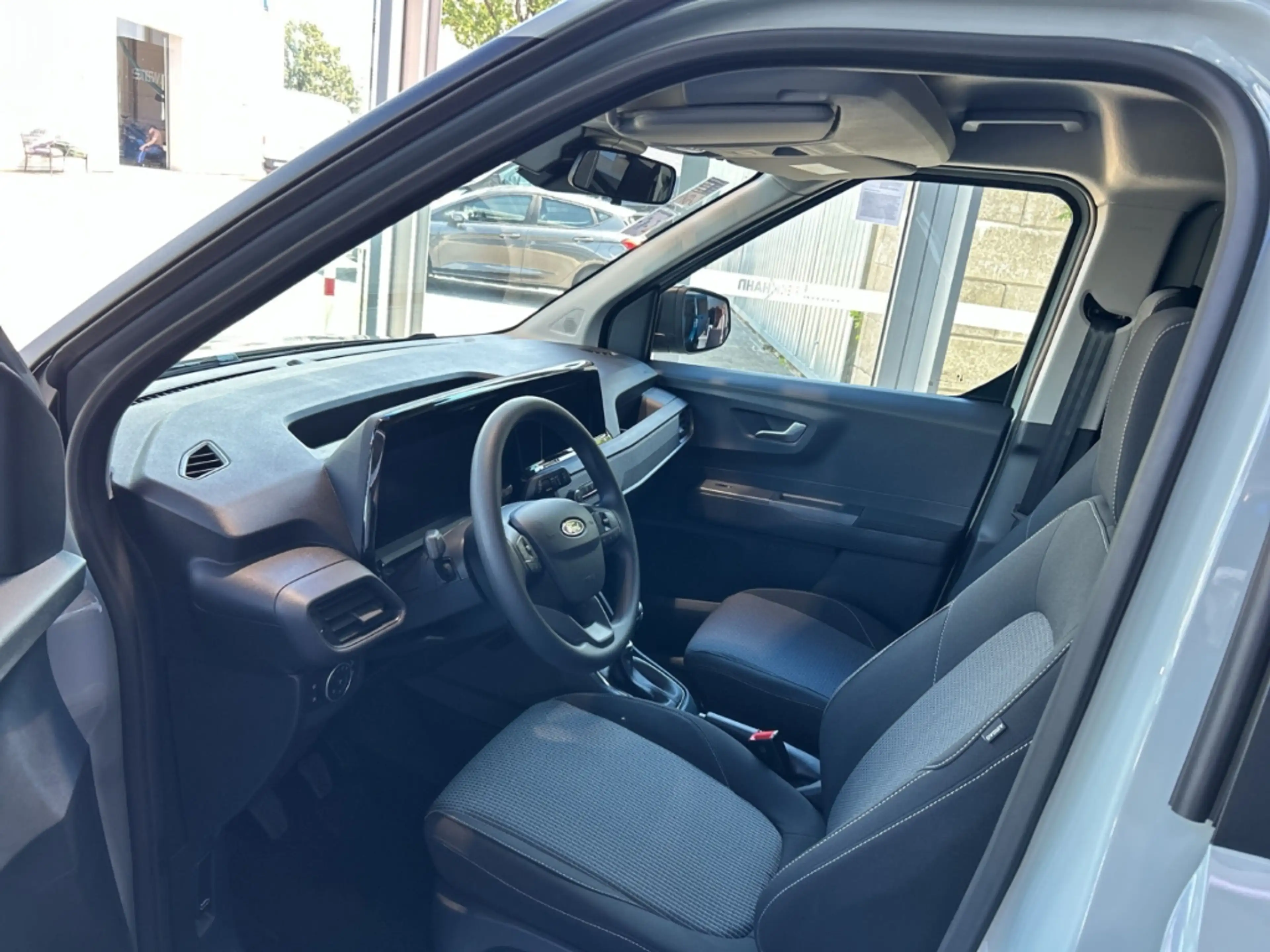 Ford Transit Courier Trend Doppelkabine Kamera PDCv+ Musikstreaming — photo 10