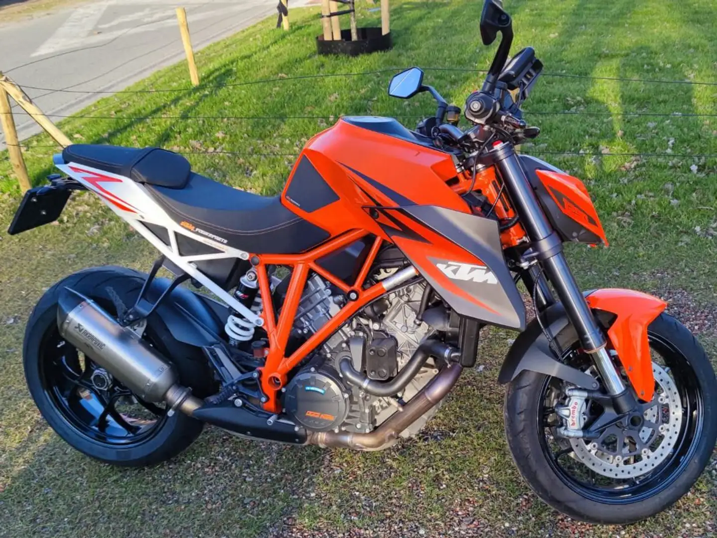KTM 1290 Super Duke R Naranja - 1