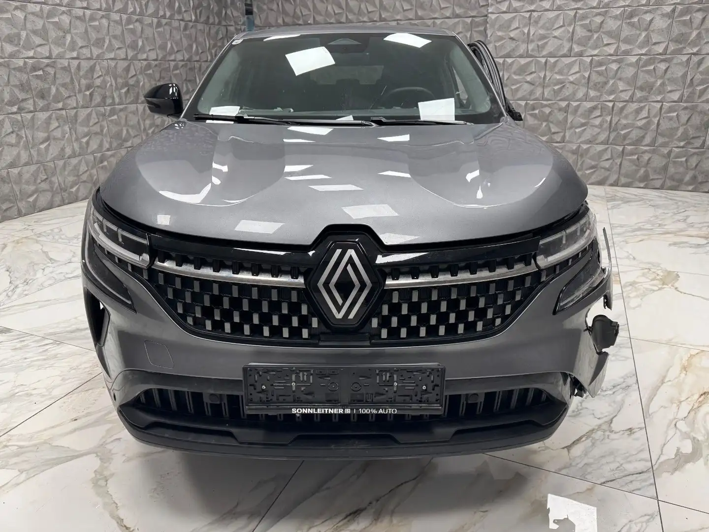 Renault Austral Techno Hybrid. Grau - 2