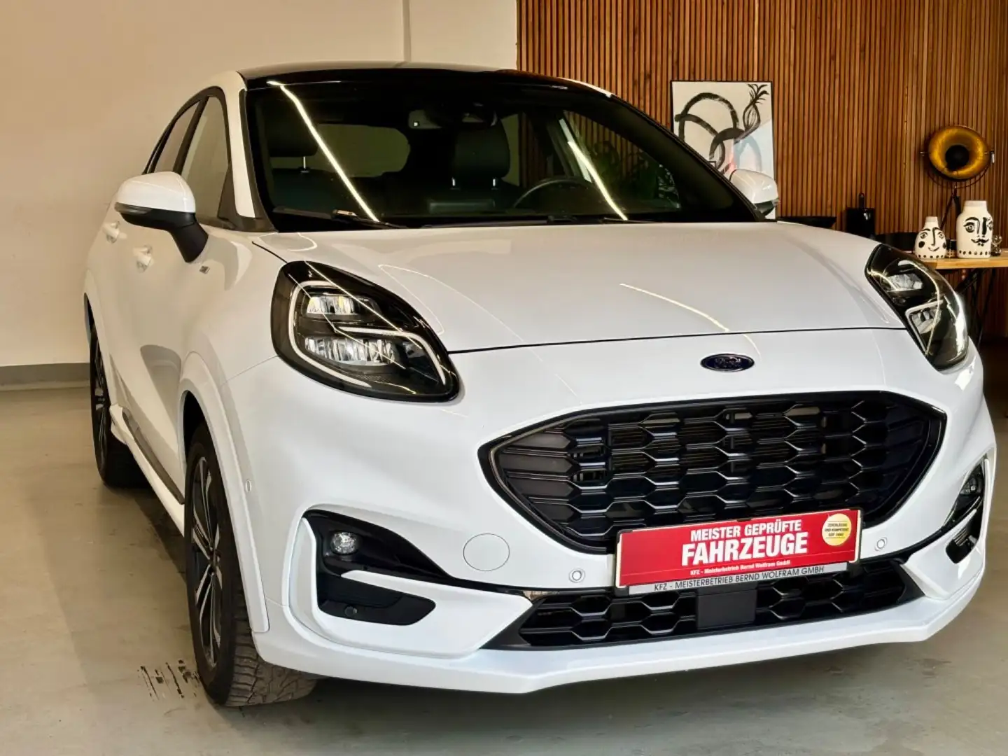Ford Puma 1.0 EcoBoost Hybrid ST-LINE X Weiß - 1