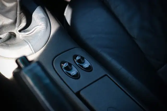 Porsche 911 view 13