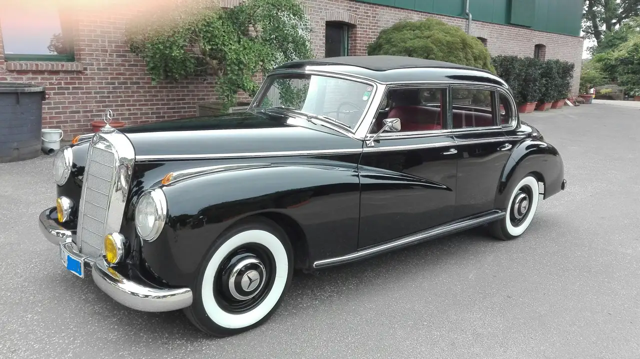 Mercedes-Benz 300 Adenauer / Ein Traum in schwarz rot, foto 12