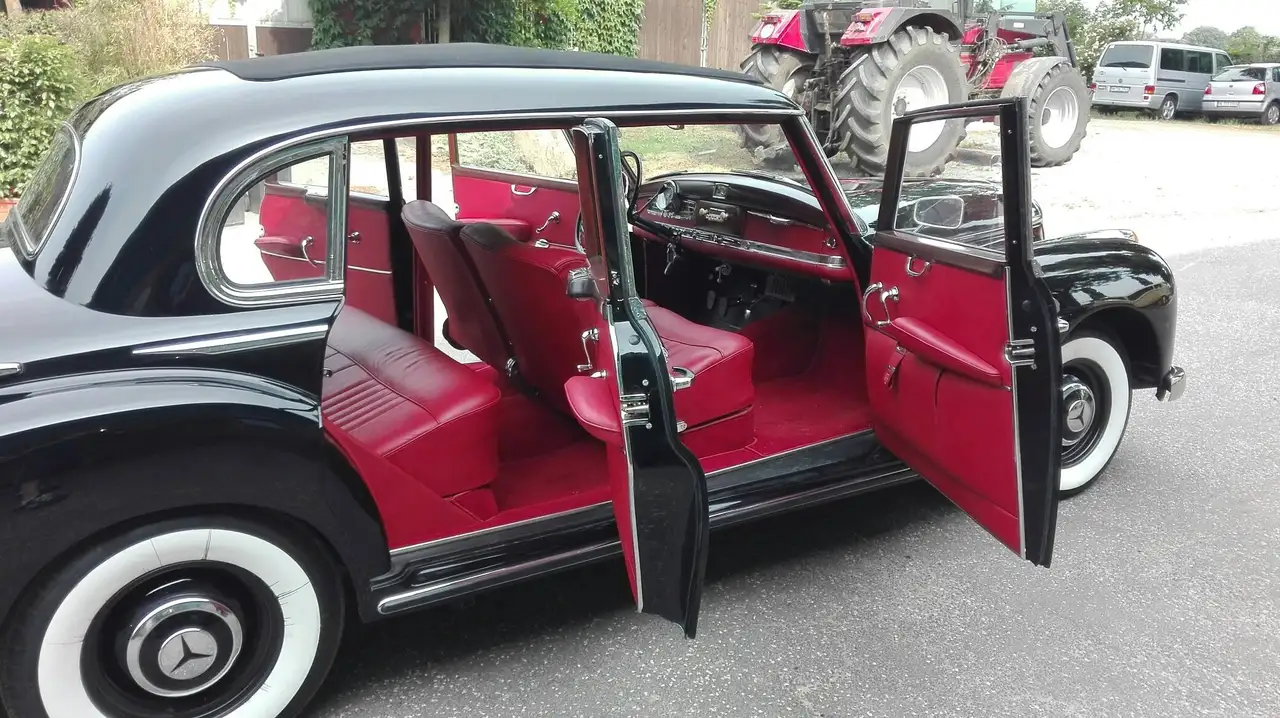 Mercedes-Benz 300 Adenauer / Ein Traum in schwarz rot, foto 2