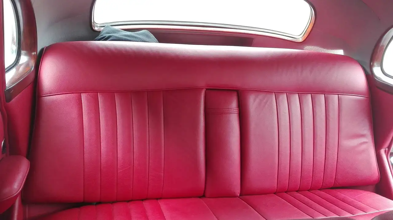 Mercedes-Benz 300 Adenauer / Ein Traum in schwarz rot, foto 10