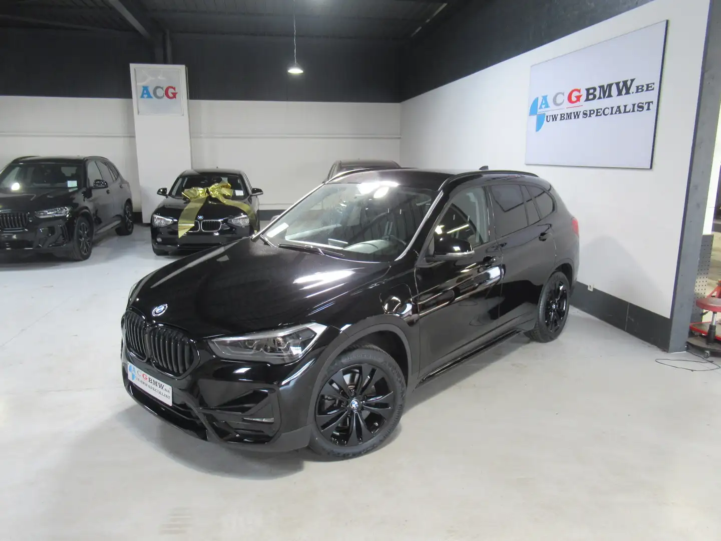 BMW X1 25E Hybr SportLine LED FULL BLACK ComF PDC DAB HiF Noir - 1