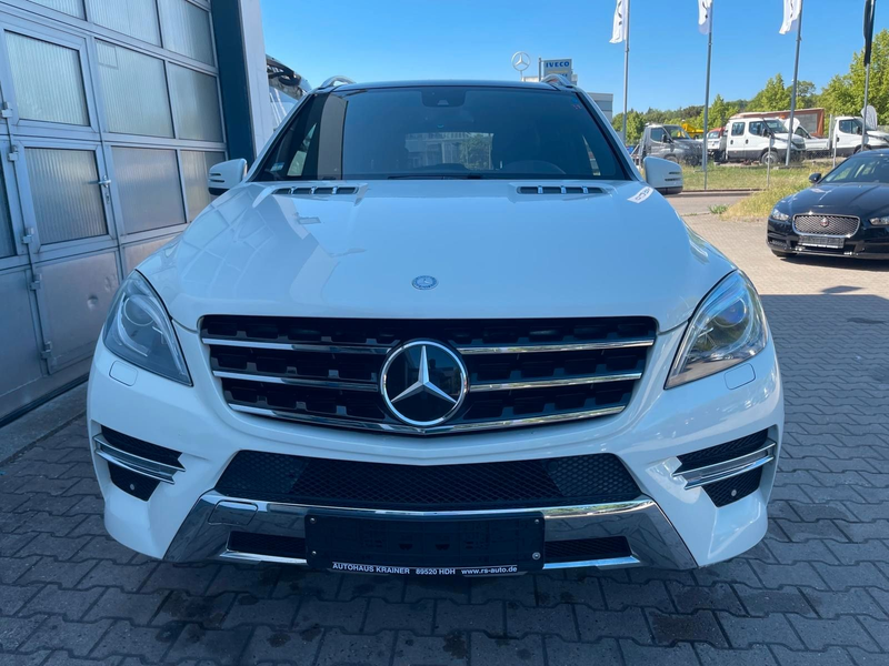 Mercedes-Benz ML 500 BlueEff./AMG/Pano/Sitzkühl./AHK/S-Heft... — photo 4