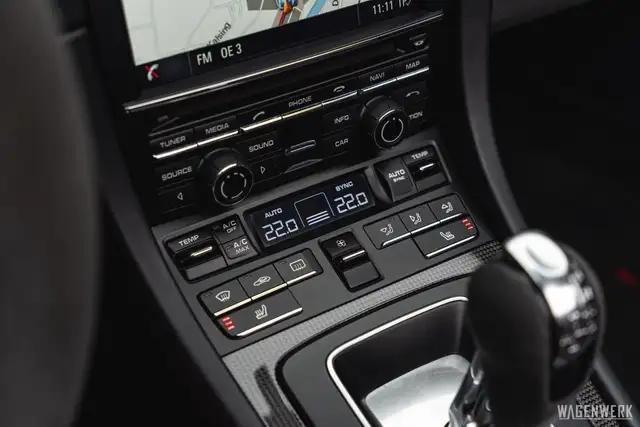Porsche 991 Carrera GTS Cabrio PDK 3.8 SAUGER GTS-PAKET 18-WE Ansicht 23