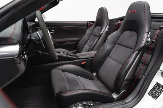 Porsche 991 Carrera GTS Cabrio PDK 3.8 SAUGER GTS-PAKET 18-WE Ansicht 15