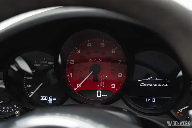 Porsche 991 Carrera GTS Cabrio PDK 3.8 SAUGER GTS-PAKET 18-WE Ansicht 45