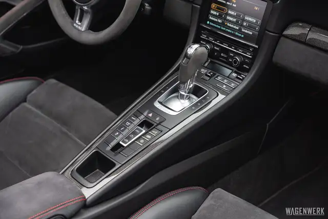 Porsche 991 Carrera GTS Cabrio PDK 3.8 SAUGER GTS-PAKET 18-WE Ansicht 43