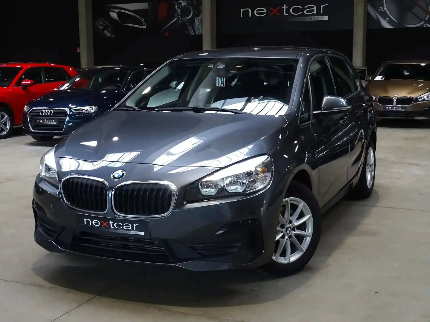 BMW 216 d Active Tourer **FACELIFT-NAVI-PDC AV\u0026AR** Gris - 1