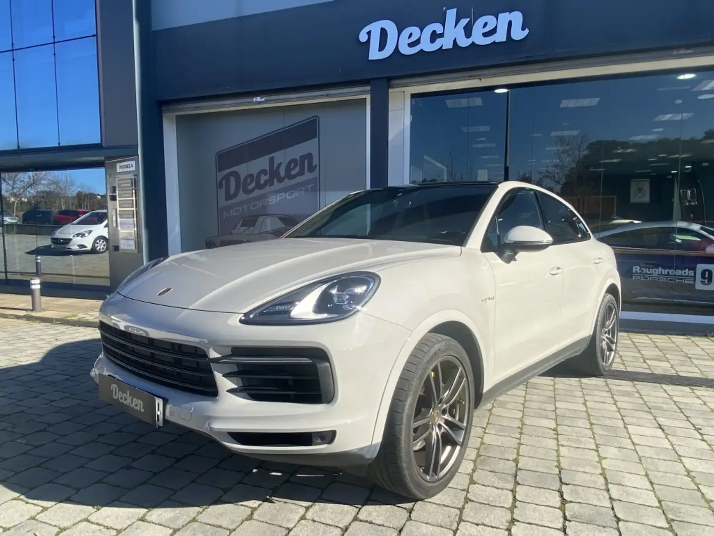 Porsche Cayenne E-Hybrid Coupé Aut. Grau - 2