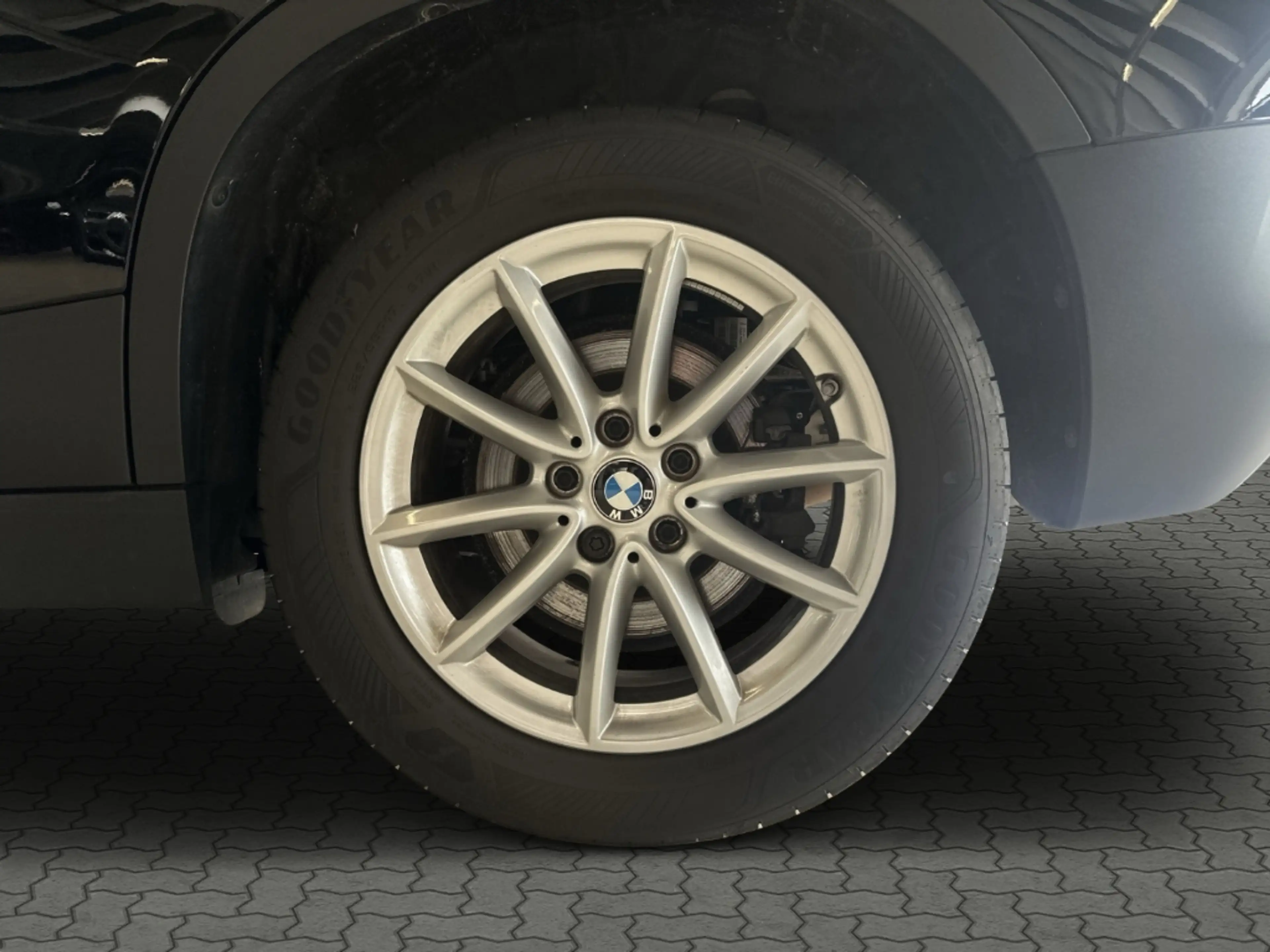 BMW X2 20i xDrive Advant.Navi LED Sportsitze Kam AHK — photo 15