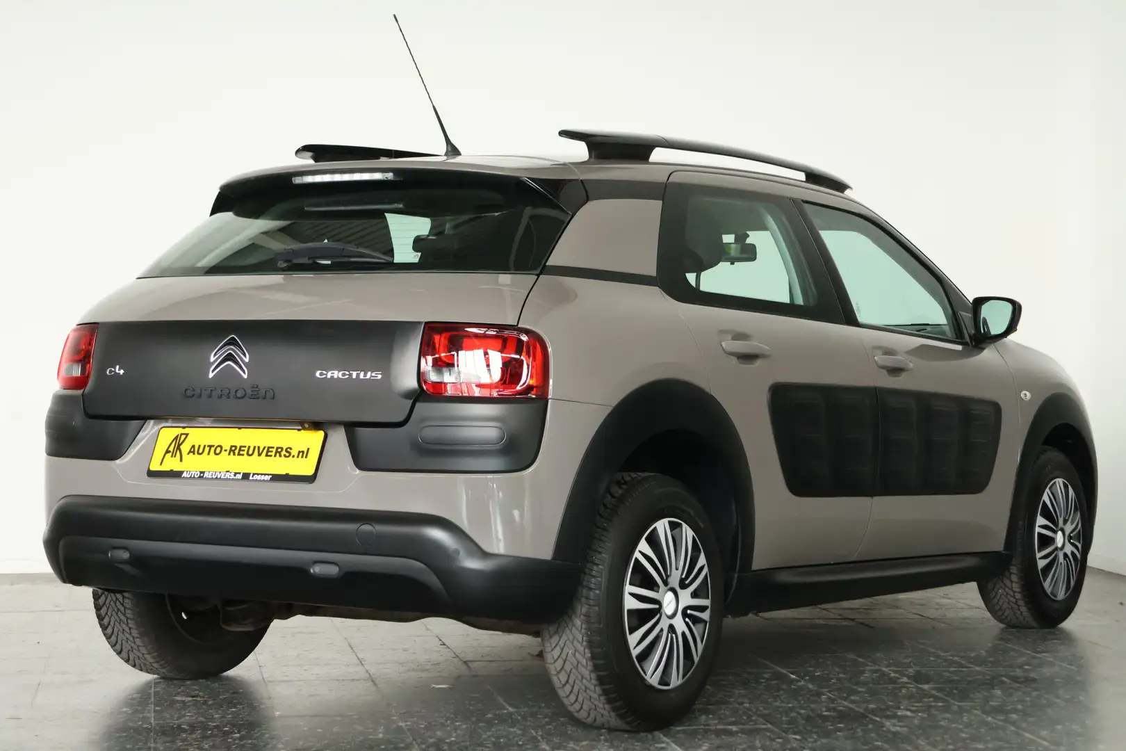 Citroen C4 Cactus 1.2 PureTech Shine / Clima / Bluetooth / Cruisecon Brun - 2