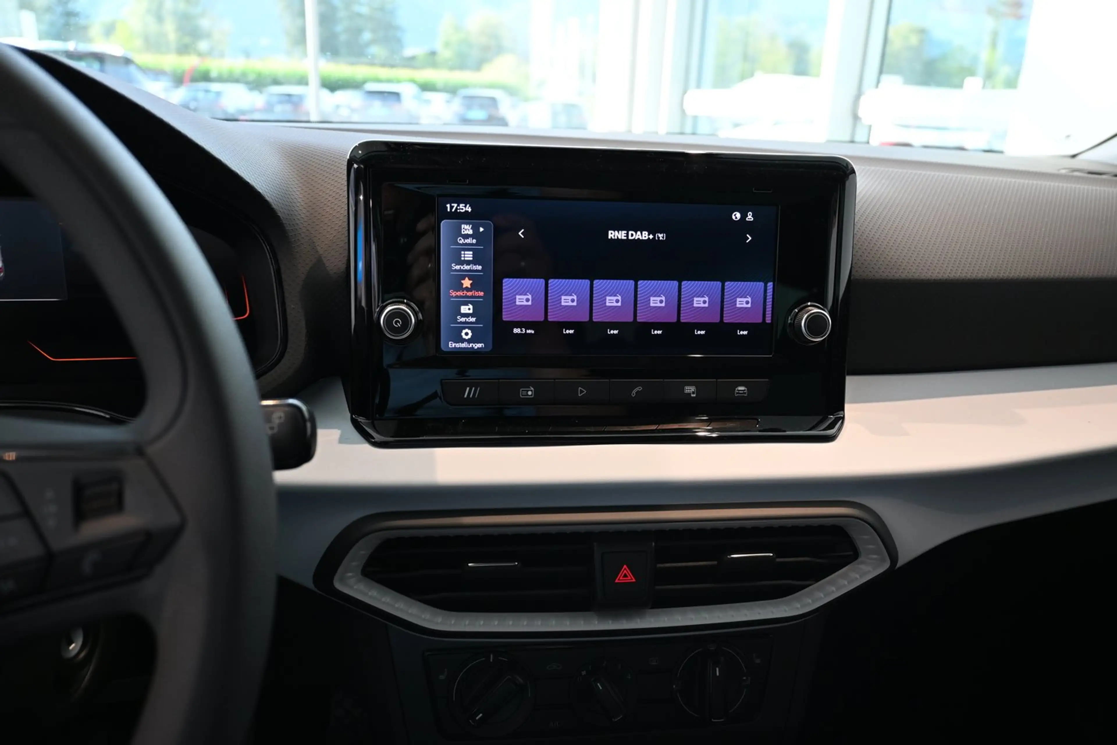 SEAT Ibiza Reference Edition 1.0 80PS — photo 9