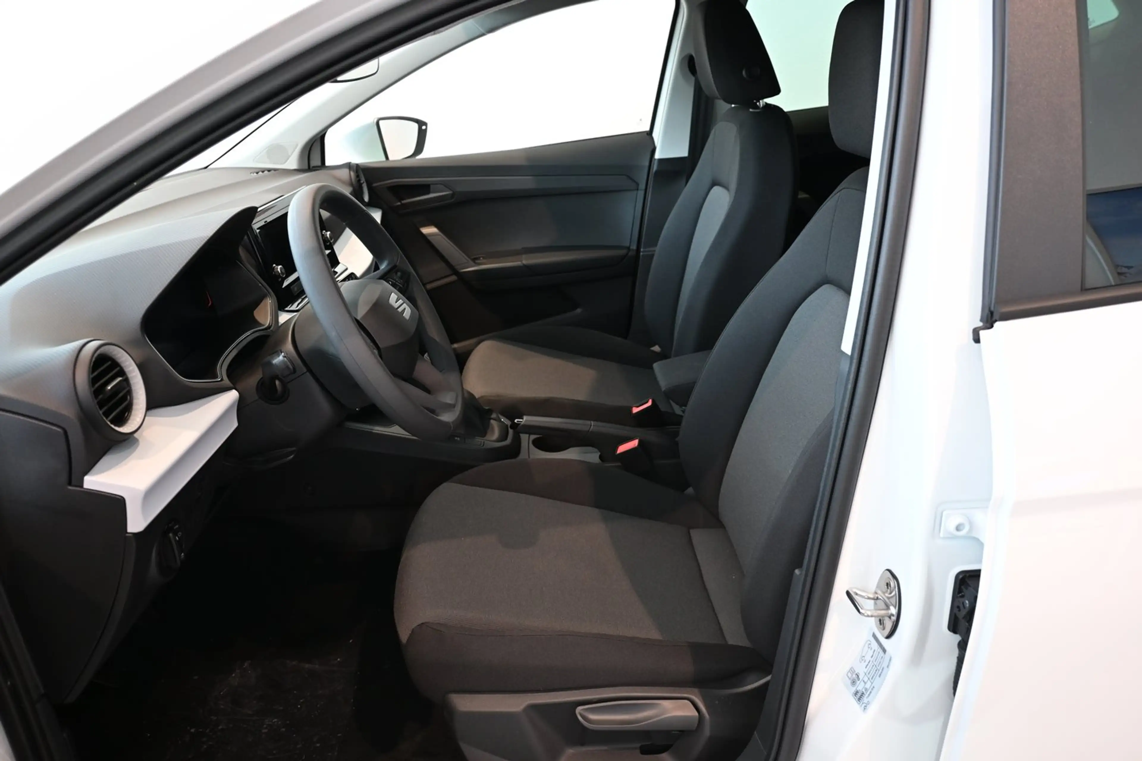 SEAT Ibiza Reference Edition 1.0 80PS — photo 4