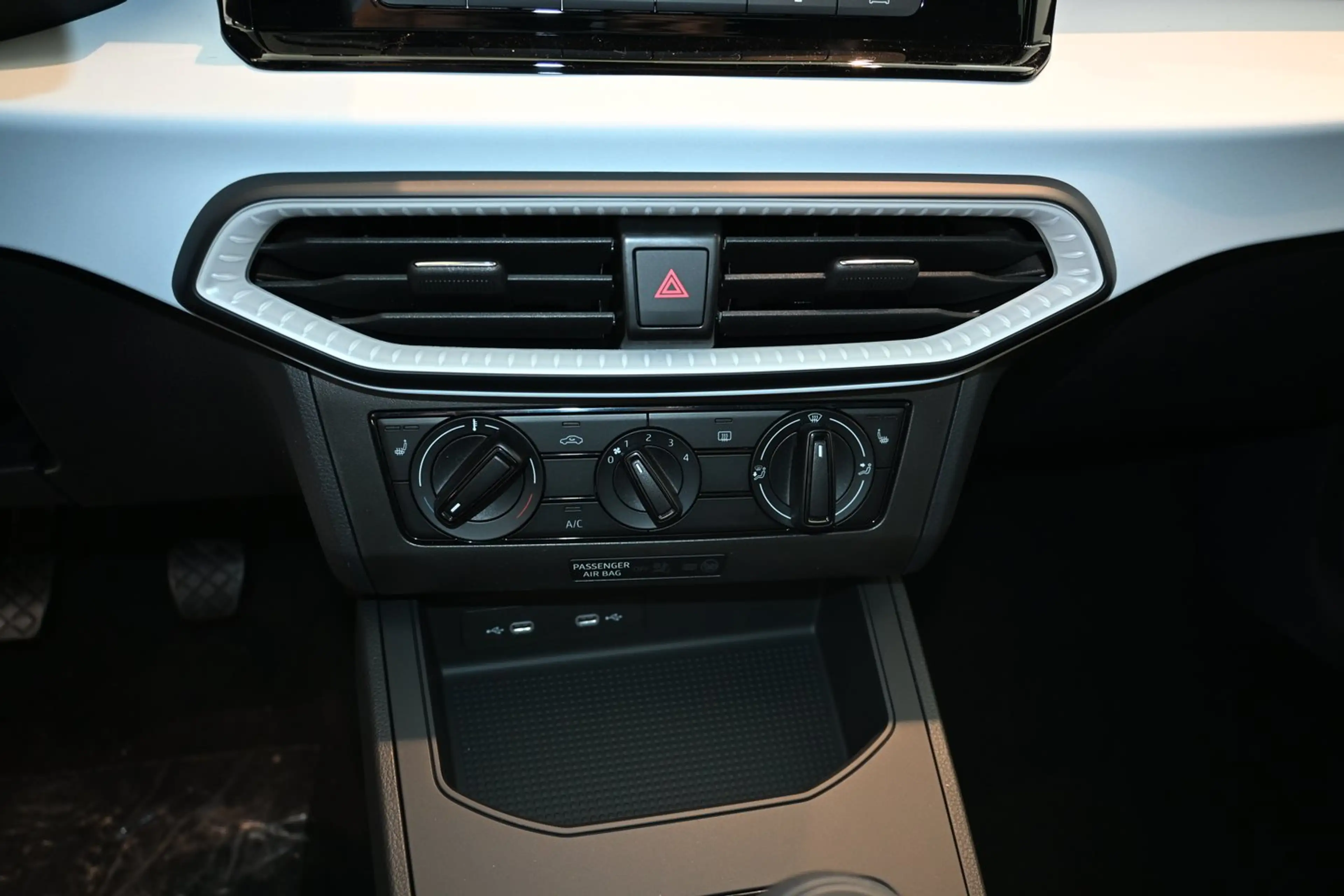 SEAT Ibiza Reference Edition 1.0 80PS — photo 11
