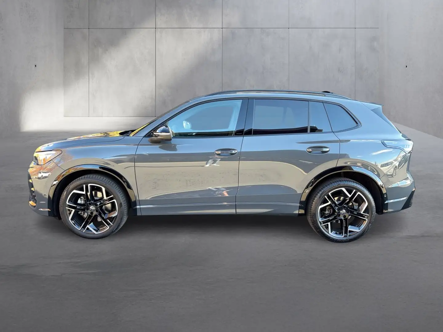 Volkswagen Tiguan Sport TDI DSG Grau - 2