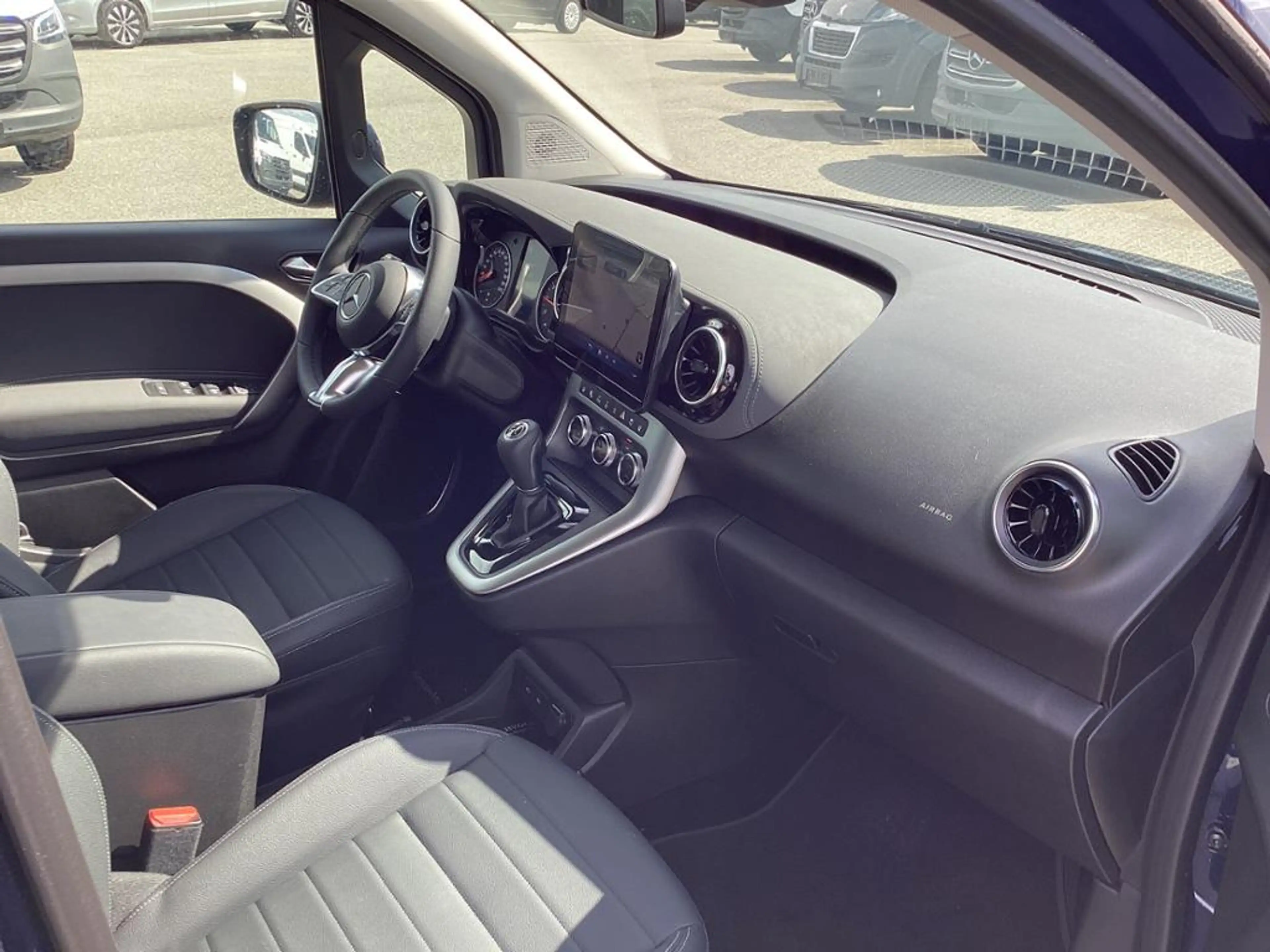 Mercedes-Benz T-Class PROGRESSIVE Edition AHK Lenkradheizung — photo 9