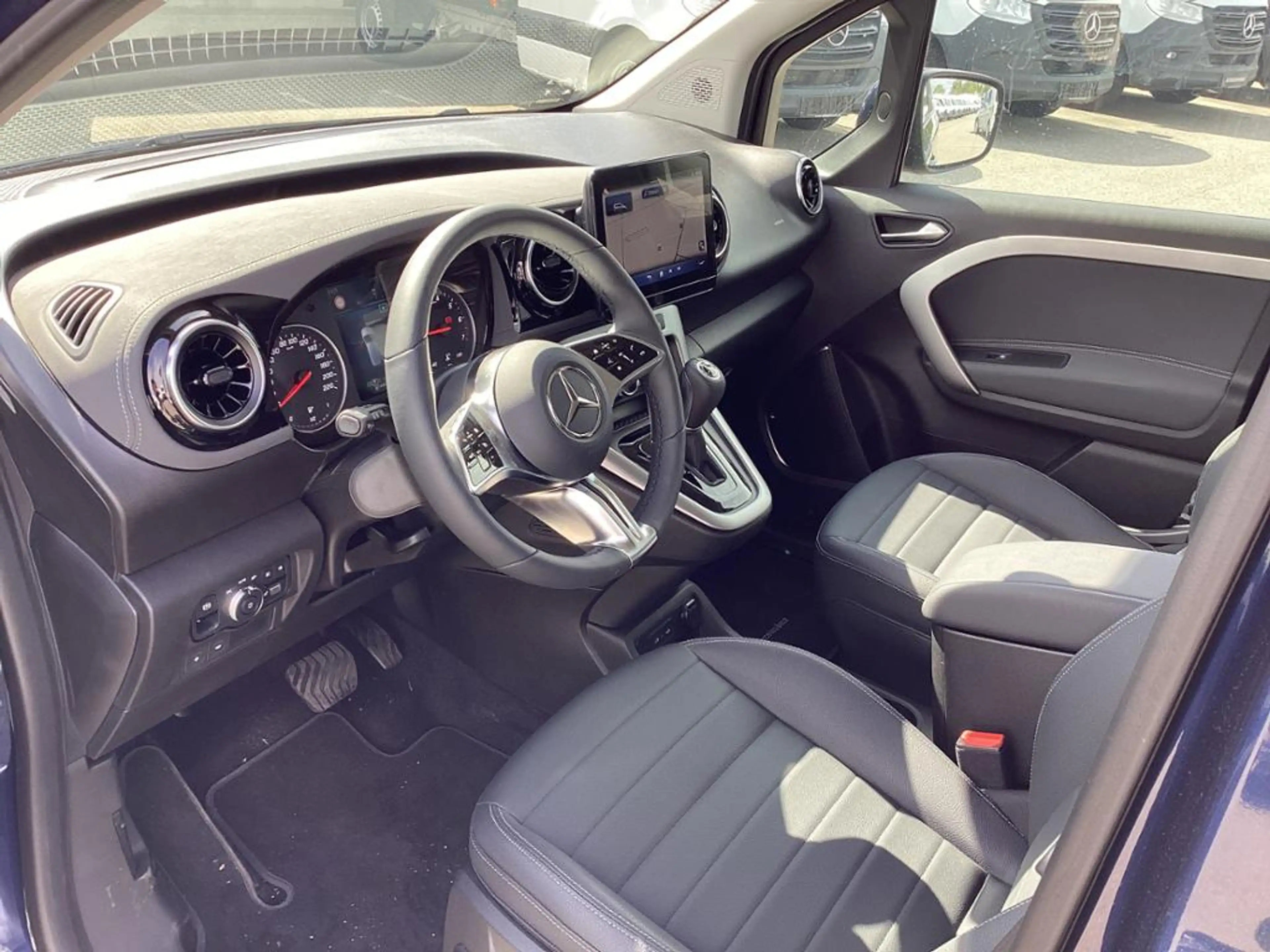 Mercedes-Benz T-Class PROGRESSIVE Edition AHK Lenkradheizung — photo 8